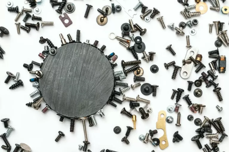 How do you engage the 70% of candidates not looking for your job advert?